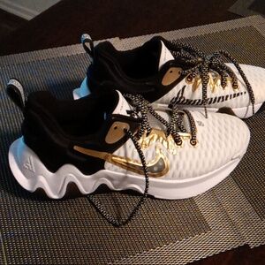 Nike Giannis Antetokounmpo Signature shoes